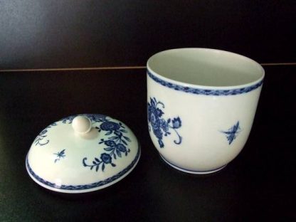 Tasse en porcelaine de Tournai décor chine – Image 6