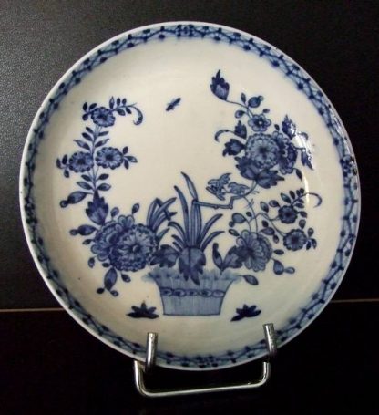 Tasse en porcelaine de Tournai décor chine – Image 3